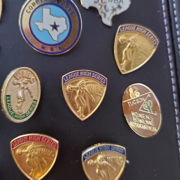 Funky Vintage Lady's Bowling Pins - Picture 3 of 6